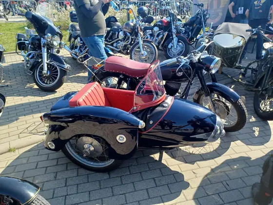Motocyklowy weekend — Rozpoczęcie Sezonu Łódź 2023 — zdjęcie 21 z 29