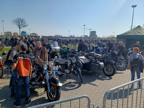 Motocyklowy weekend — Rozpoczęcie Sezonu Łódź 2023 — zdjęcie 23 z 29
