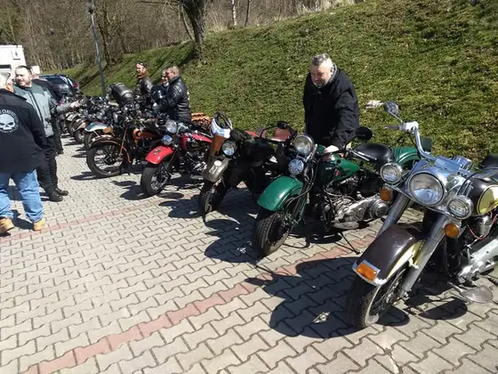 Rozpoczęcie sezonu Oldtimer Club Poland 2022 — zdjęcie 10 z 22