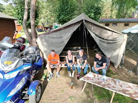 Zlot Miłośników Żelastwa — Lutomiersk 2023 — zdjęcie 52 z 78