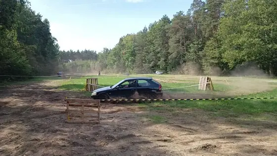 Zlot Miłośników Żelastwa — Lutomiersk 2023 — zdjęcie 69 z 78